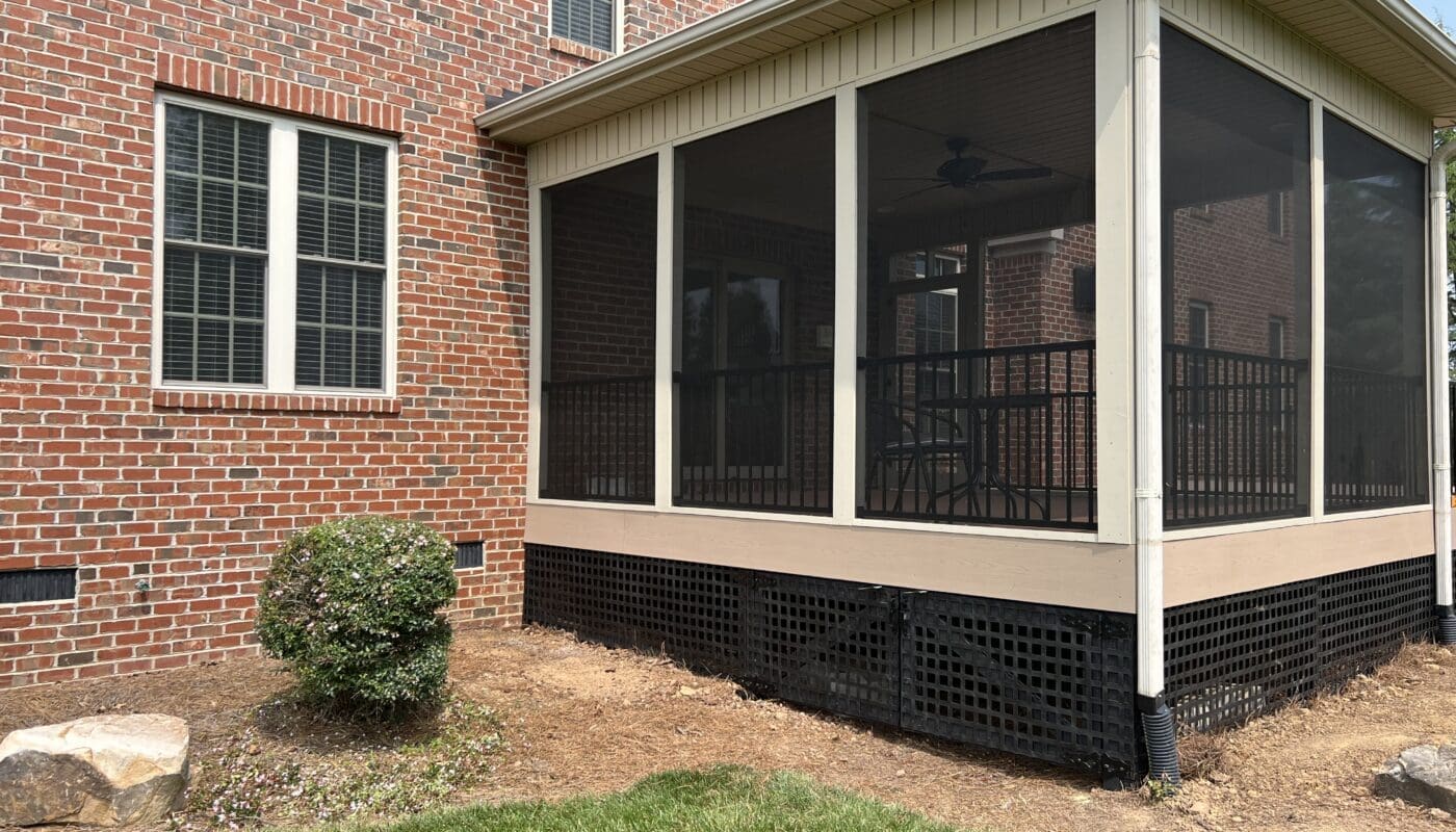 Triad Extra Hands Screened Porches